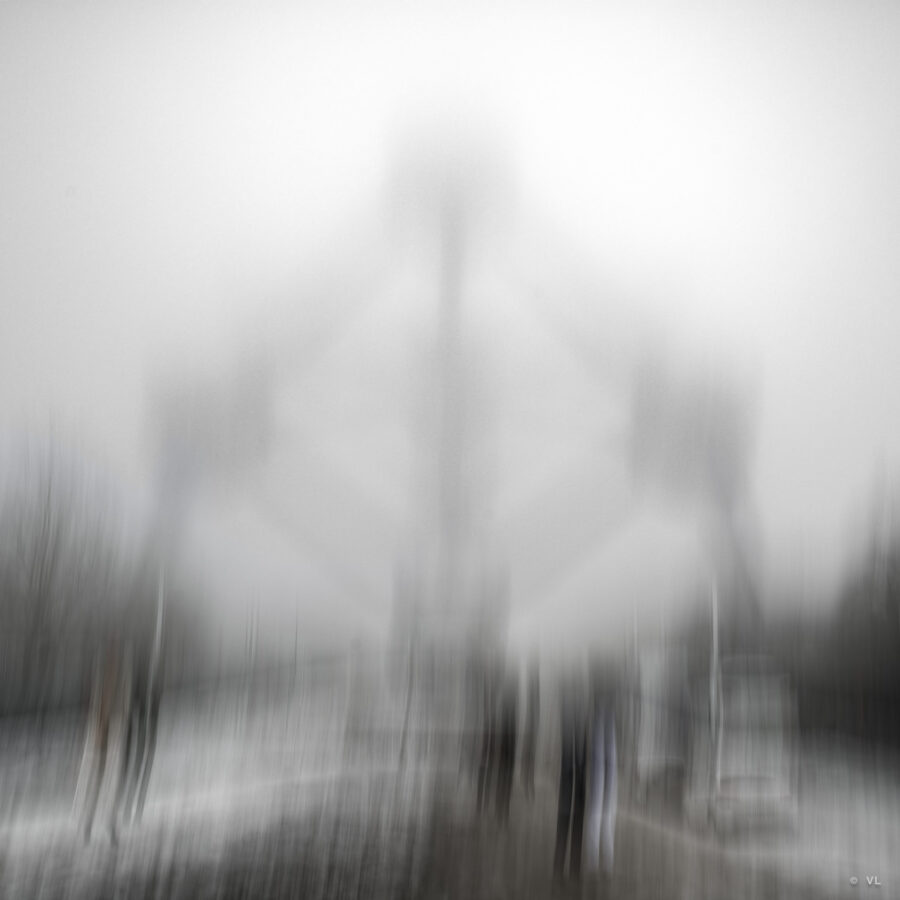 fluid society. atomium. - brussels.